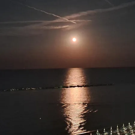 Апартаменты Attico Fronte Mare *