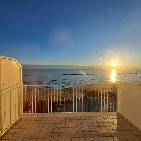 Attico Fronte Mare * Мартинсикуро