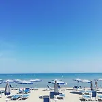 Attico Fronte Mare Apartment *